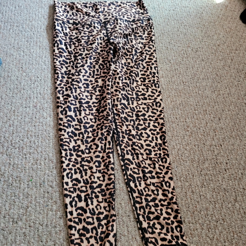 ✨NWT Kyodan Cheetah Print Leggings Size L✨